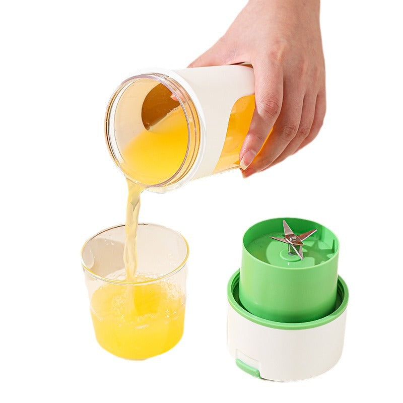 Portable USB Rechargeable Wireless Juicer & Smoothie Blender Cup